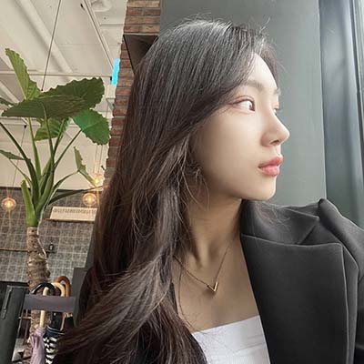 wonjin selfie