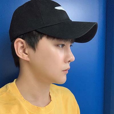 wonjin selfie