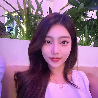 wonjin selfie